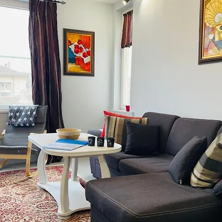 Apartment Cozy Spot By The Lions' Bridge